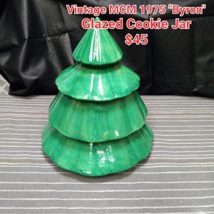 VINTAGE "1975 BYRON" GLAZED COOKIE JAR